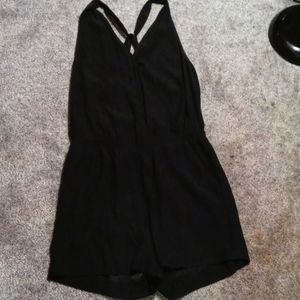 🖤ANN TAYLOR LOFT BLACK ROMPER M BRAND NEW WITHOUT TAGS🖤